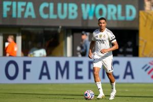 华体会hth-萨尔加多：阿诺德能出色胜任边翼卫，贝林厄姆新赛季将更靠近禁区